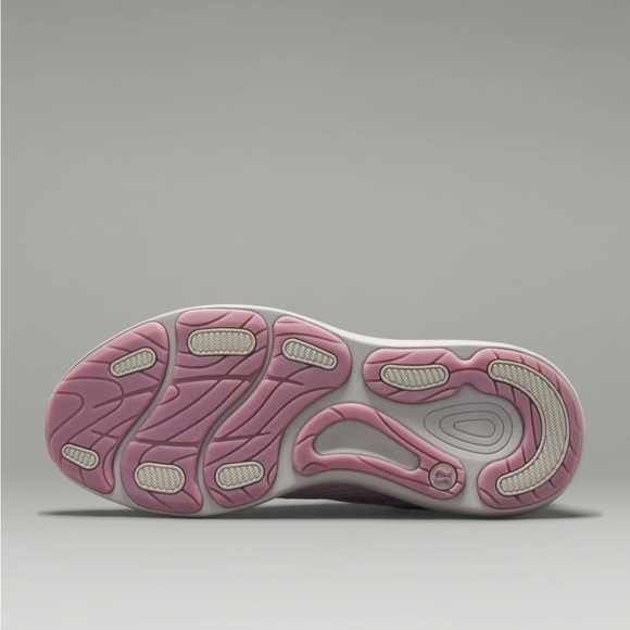 lululemon Women's Pink chargefeel low shoes- size 8 - Picture 7 of 15